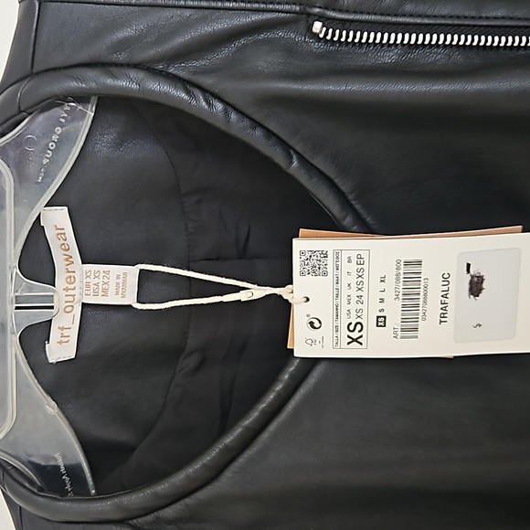 BNWT Vegan Leather Jacket - Picture 2 of 4